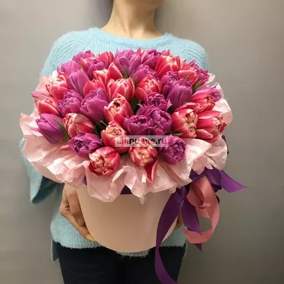 Тюльпаны в шляпной коробке "Микс". Цена – 14500 руб. Арт – 1193 - №1