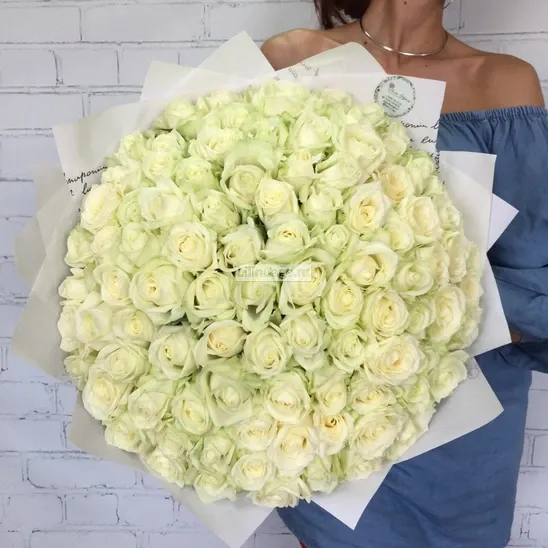 101 роза «Букет из белых роз» - фото 1