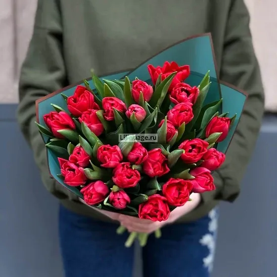 Тюльпаны «25 Красных пионовидных тюльпана» - фото 1
