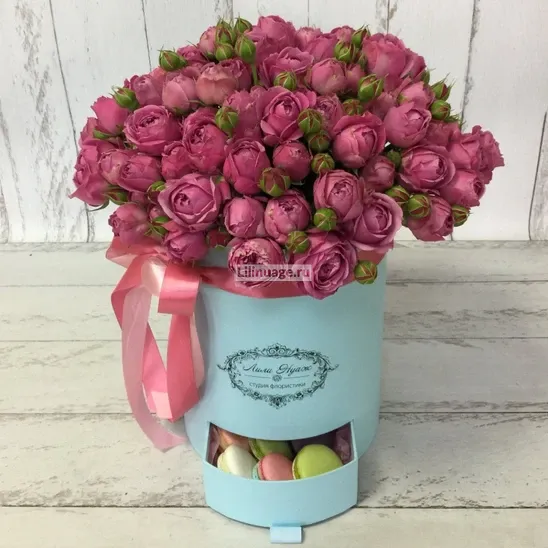  Розы «Пионовидные розы в шляпной коробке "Luxury"» - фото 2