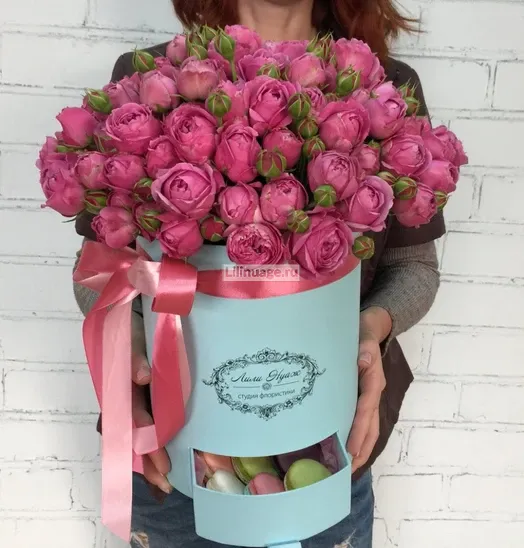  Розы «Пионовидные розы в шляпной коробке "Luxury"» - фото 1