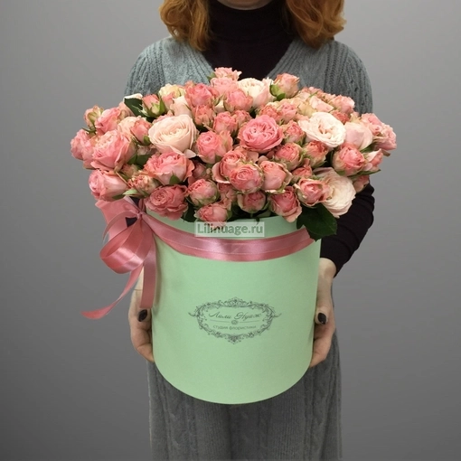Розы "Бомбастик" в шляпной коробке. Цена – 11880 руб. Арт – 1206 - №2
