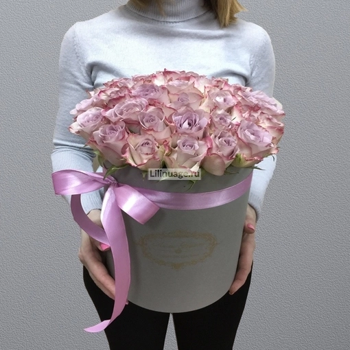 Розы "Фиолет" в шляпной коробке. Цена – 7260 руб. Арт – 254