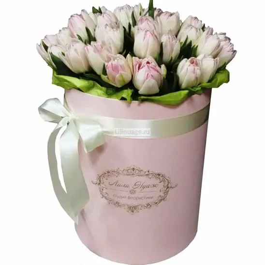 Тюльпаны «Тюльпаны в шляпной коробке "Пудровый цвет"» - фото 1