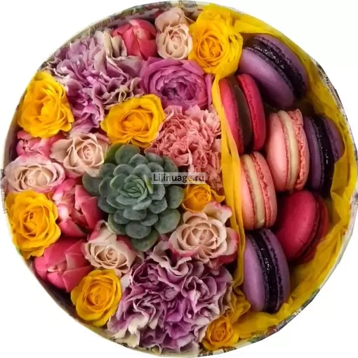 Цветы и макаруни "Красочный бум". Цена – 4000 руб. Арт – 378