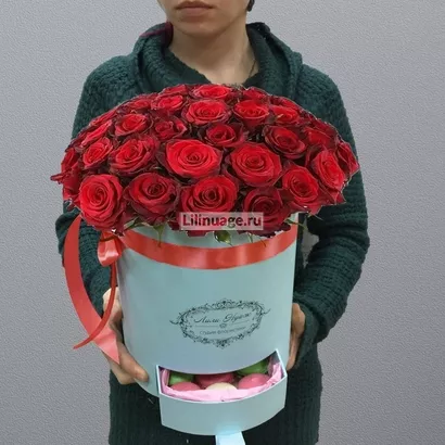 Букет красных роз в коробке Luxury. Цена – 8500 руб. Арт – 464 - №1
