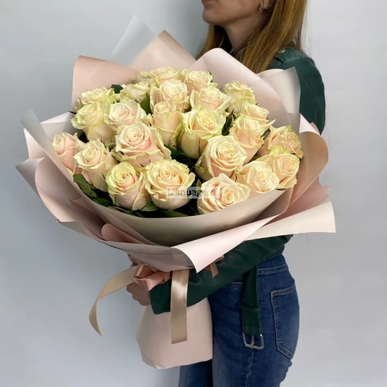 Розы для любимой девушки