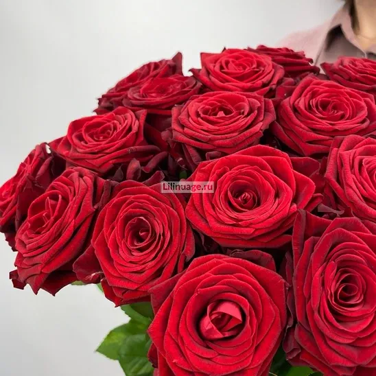 Розы «35  красных роз Ред Наоми» - фото 3