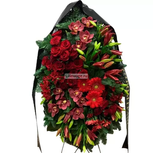 Траурный венок из живых цветов. Цена – 50100 руб. Арт – 893